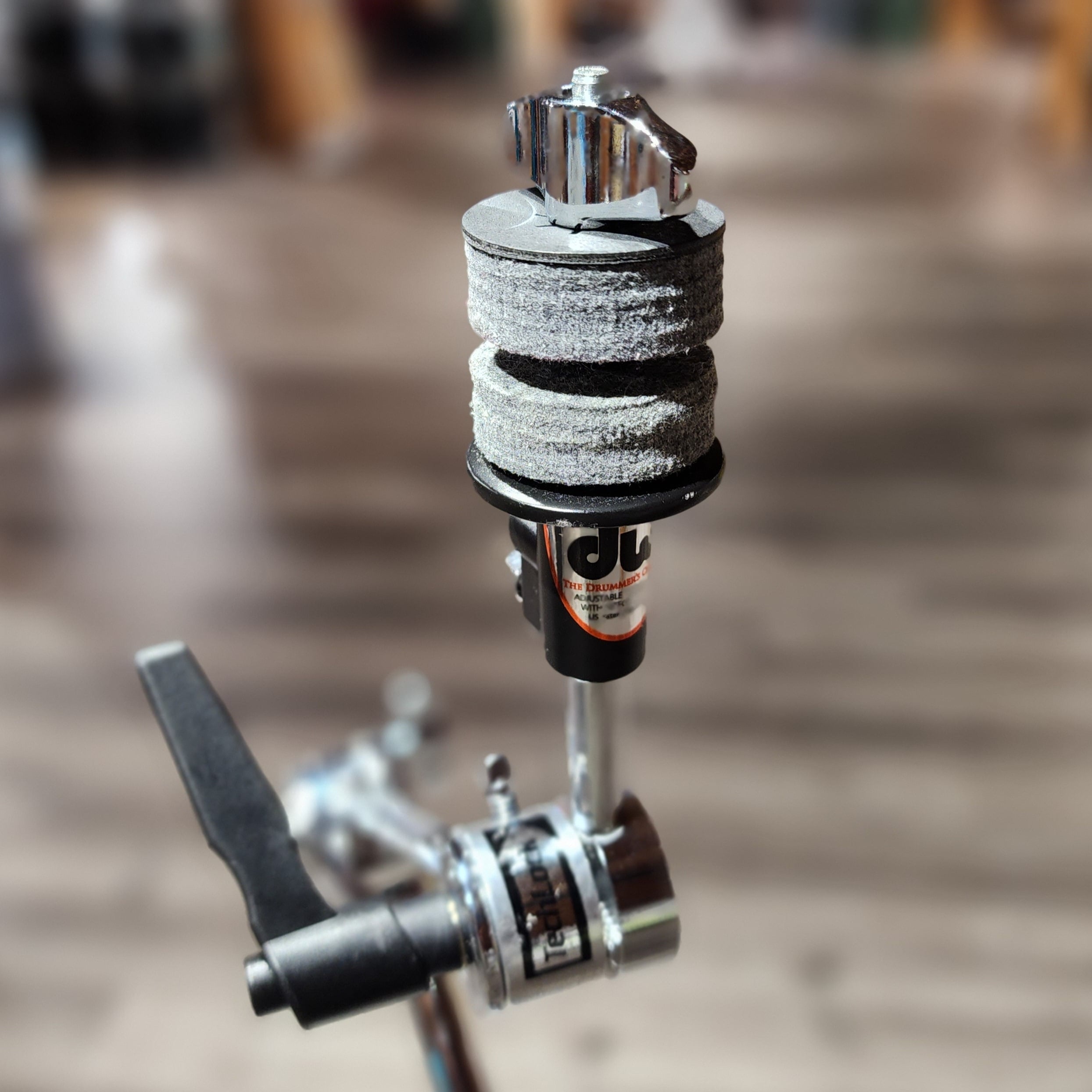 Used DW 9000 Series Heavy Duty Single Tom/Cymbal Stand