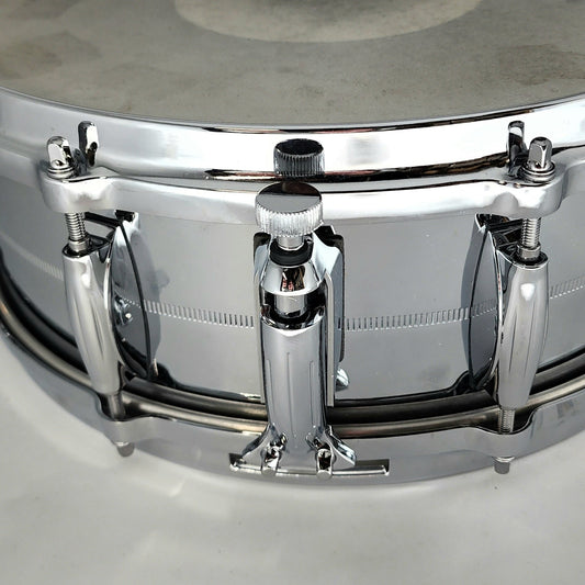 Used Gretsch USA Custom Chrome Over Brass 14x5 w/Internal Muffler