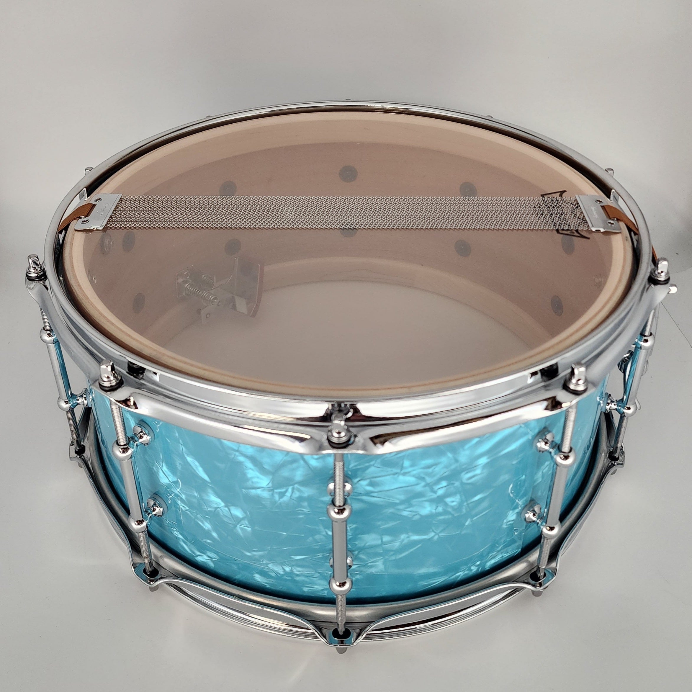 Used Ludwig Legacy Mahogany Snare Drum 14x6.5 Glacier Blue Pearl