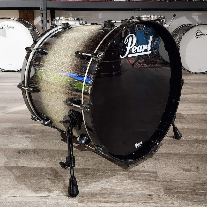 Used Pearl Masters Custom MaplemmX Bass Drum 22x18 Diamond Burst w/Black HW - Drum Center Of Portsmouth