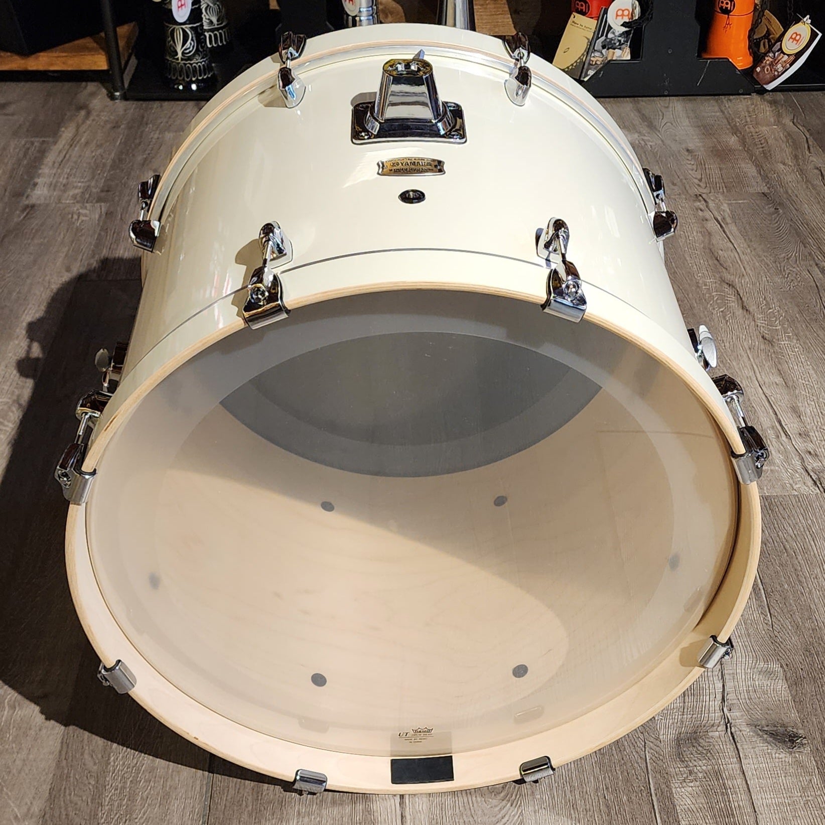 Used Yamaha Stage Custom Birch Bass Drum 22x17 Classic White