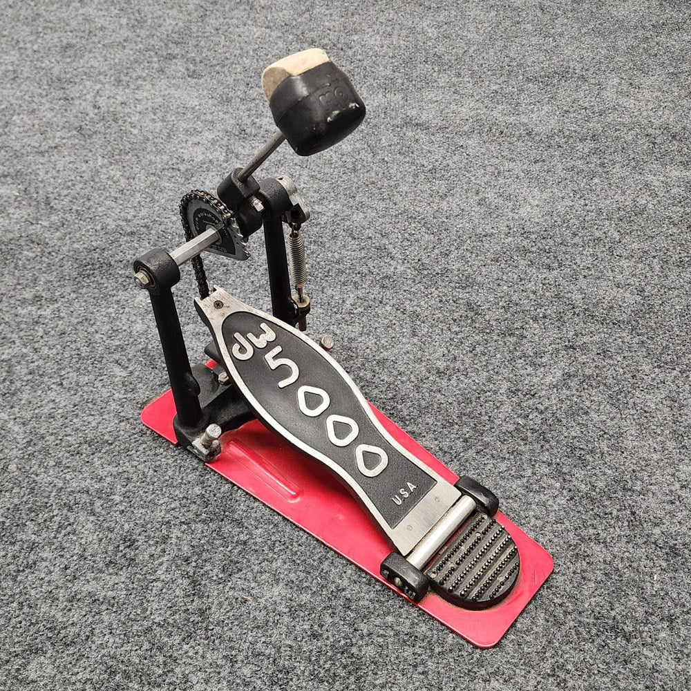 Used DW 5000 Single Chain Single Bass Drum Pedal - Drum Center Of Portsmouth