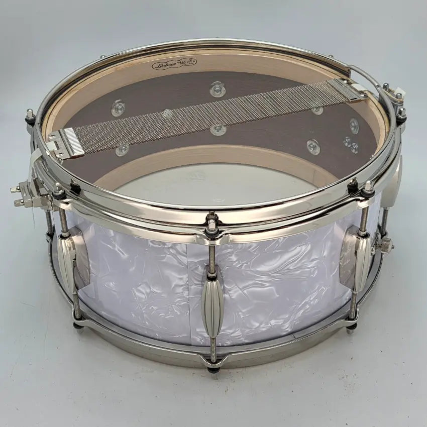 Used Slingerland Radio King Artist Snare Drum 14x6.5 White Marine Pearl - Very Good - Drum Center Of Portsmouth