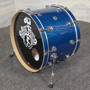 Used DW Collectors VLT 333 Maple Bass Drum 24x16 Blue Glass - Very Goo