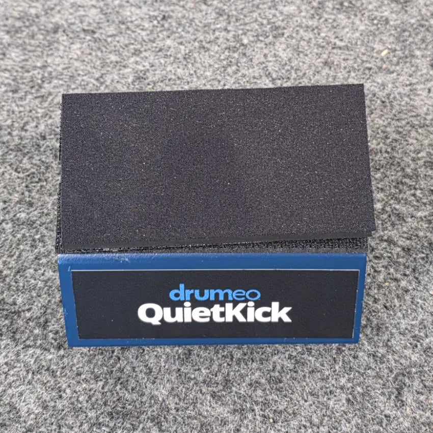 Used Tama Speed Cobra 310 Single Pedal  w/ Drumeo Quiet Kick Practice Pad - Drum Center Of Portsmouth