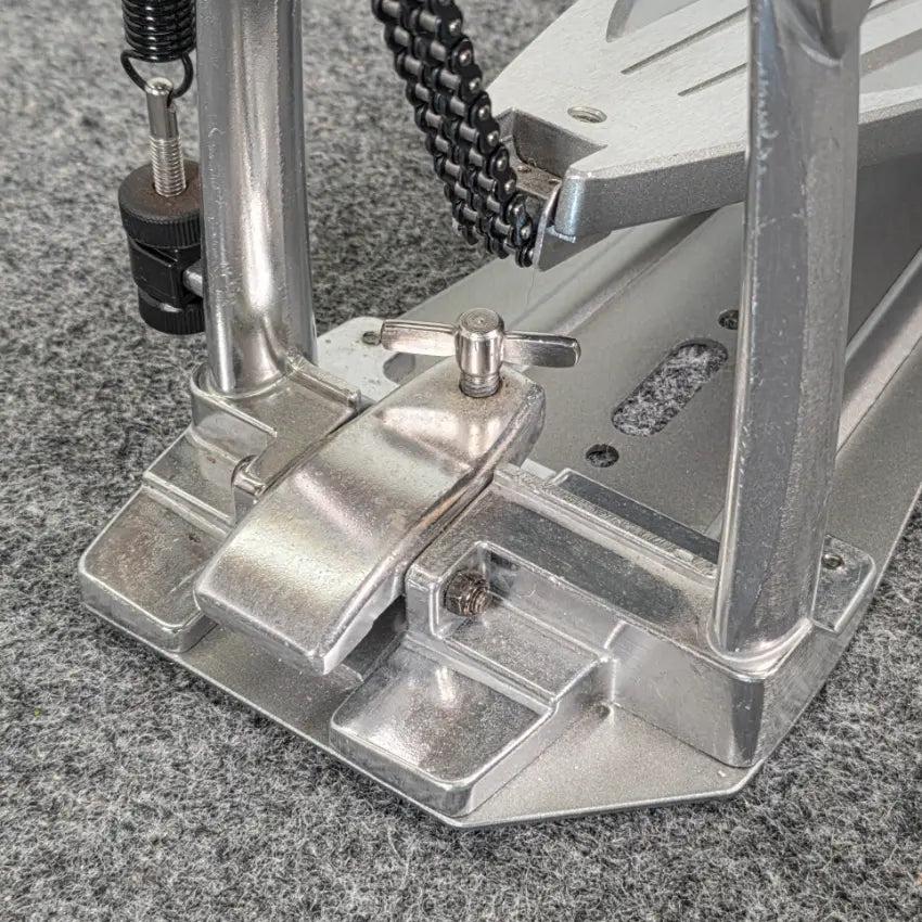 Used Tama Speed Cobra 310 Single Pedal  w/ Drumeo Quiet Kick Practice Pad - Drum Center Of Portsmouth
