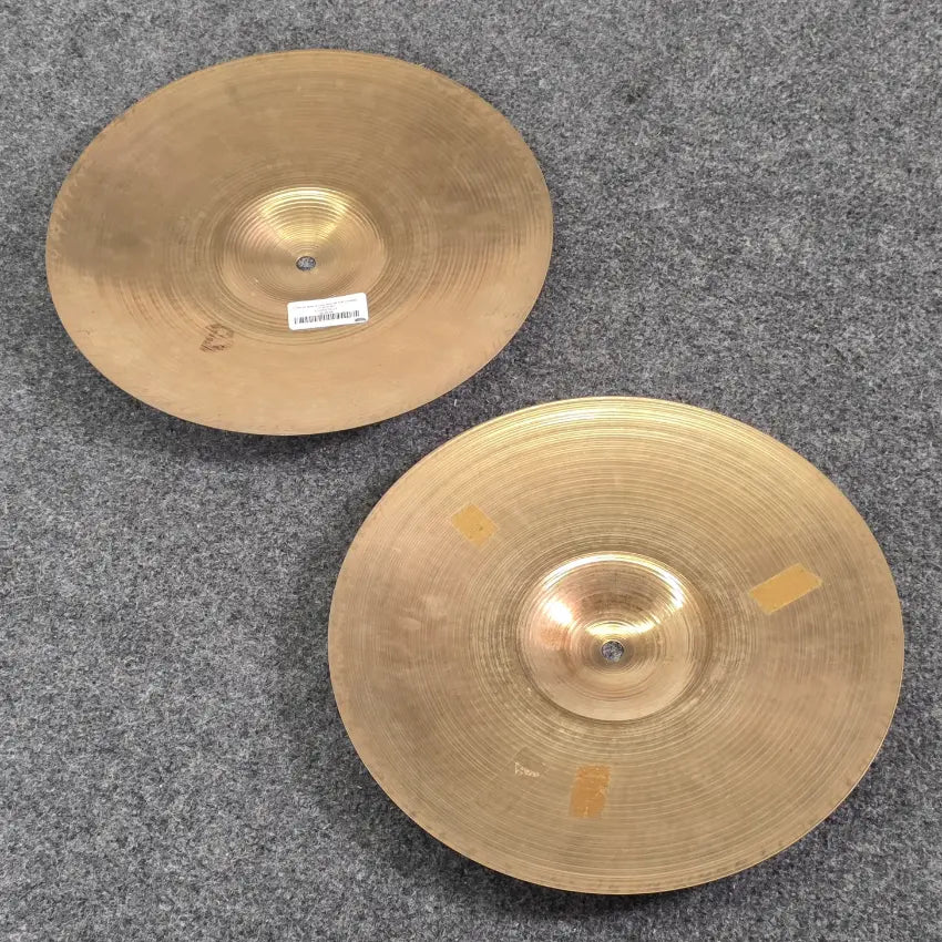 Used Zildjian A New Beat Hi Hat Cymbals 13" Brilliant 825/1200 grams - Very Good - Drum Center Of Portsmouth