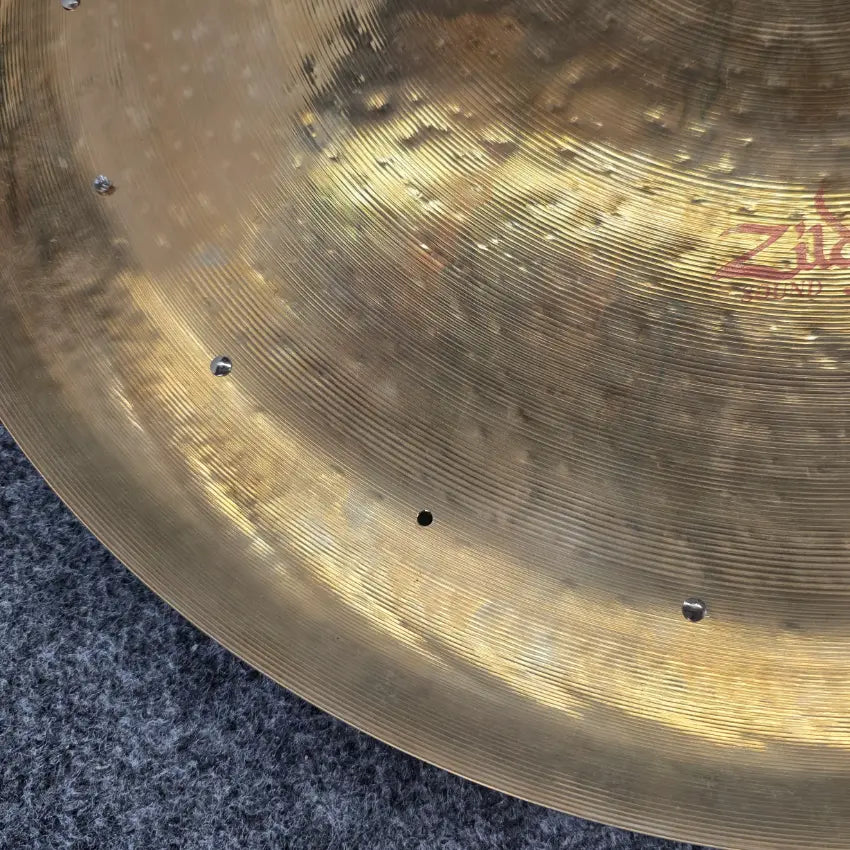 Used Zildjian Oriental China Trash Cymbal 22" w/Rivets - Good - Drum Center Of Portsmouth