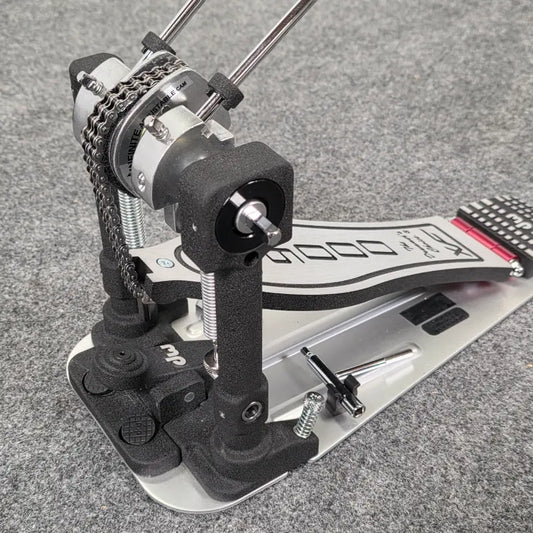 Used DW 9000XF Double Bass Drum Pedal w/Case- Very Good - Drum Center Of Portsmouth