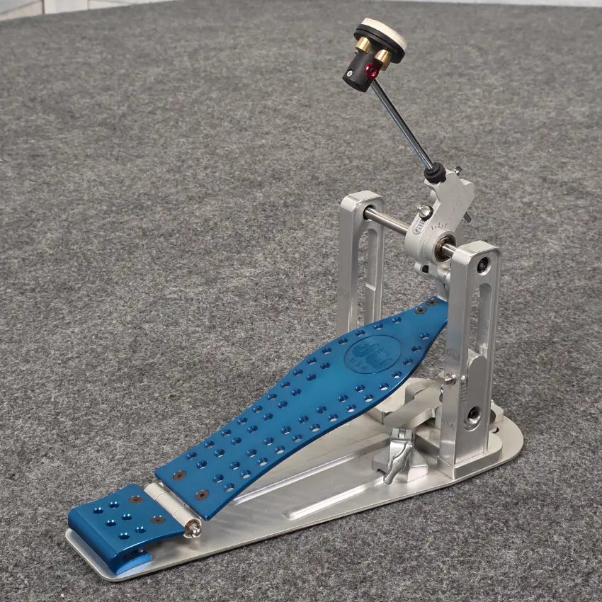 Used DW Machined Direct Single Bass Drum Pedal, Blue - Very Good - Drum Center Of Portsmouth