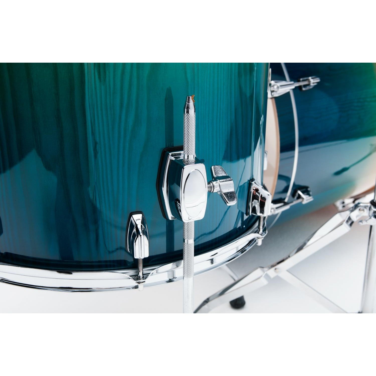 Tama Superstar Classic 5pc Drum Set w/22BD Sapphire Fade Lacebark Pine