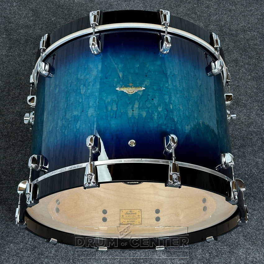 Tama Starclassic Maple 4pc Drum Set w/ 22bd, Chrome hw - Molten