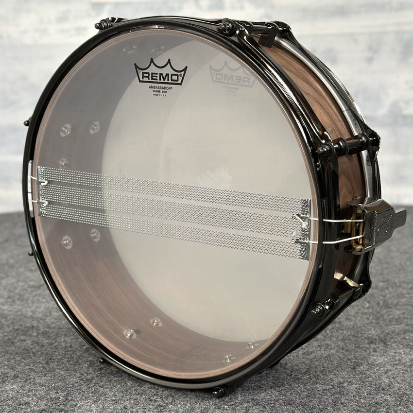 Used Noble & Cooley Walnut Snare Drum 14x4.75 Natural Oil w/ Black Nickel HW - Good - Drum Center Of Portsmouth