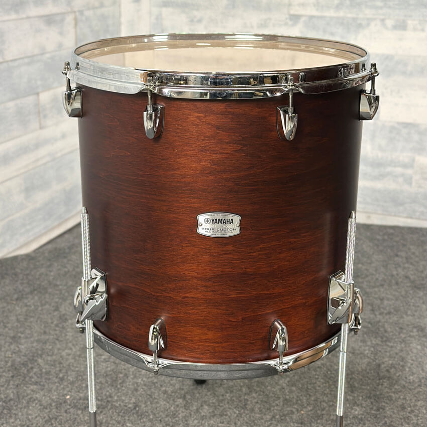 Used Yamaha Tour Custom Maple 4pc Drum Set w/22BD Chocolate Satin - Very Good - Drum Center Of Portsmouth