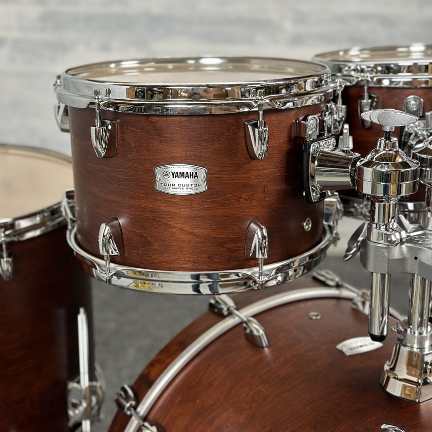 Used Yamaha Tour Custom Maple 4pc Drum Set w/22BD Chocolate Satin - Drum Center Of Portsmouth