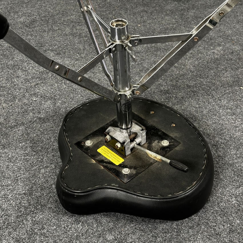 Used Roc-N-Soc Hydraulic Saddle Drum Throne, Red Cloth, Ext. Height - Fair - Drum Center Of Portsmouth