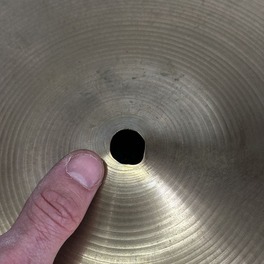 Used Vintage Zildjian A Crash Cymbal 17" 1084 grams - Fair - Drum Center Of Portsmouth