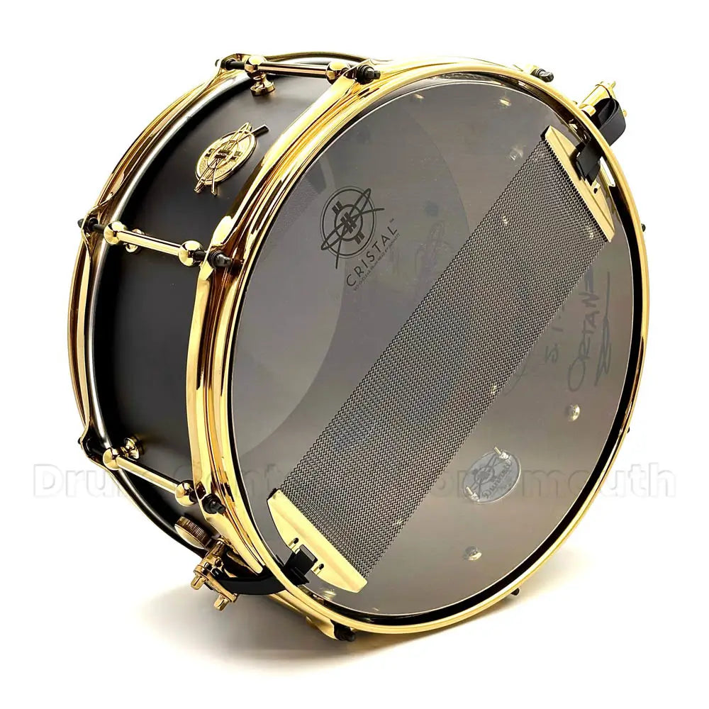 Dunnett Classic Titanium Tourbillon Snare Drum 14x6.5 Black w/Gold Har Dunnett Classic Titanium Tourbillon Snare Drum 14x6.5 Black w/Gold Har