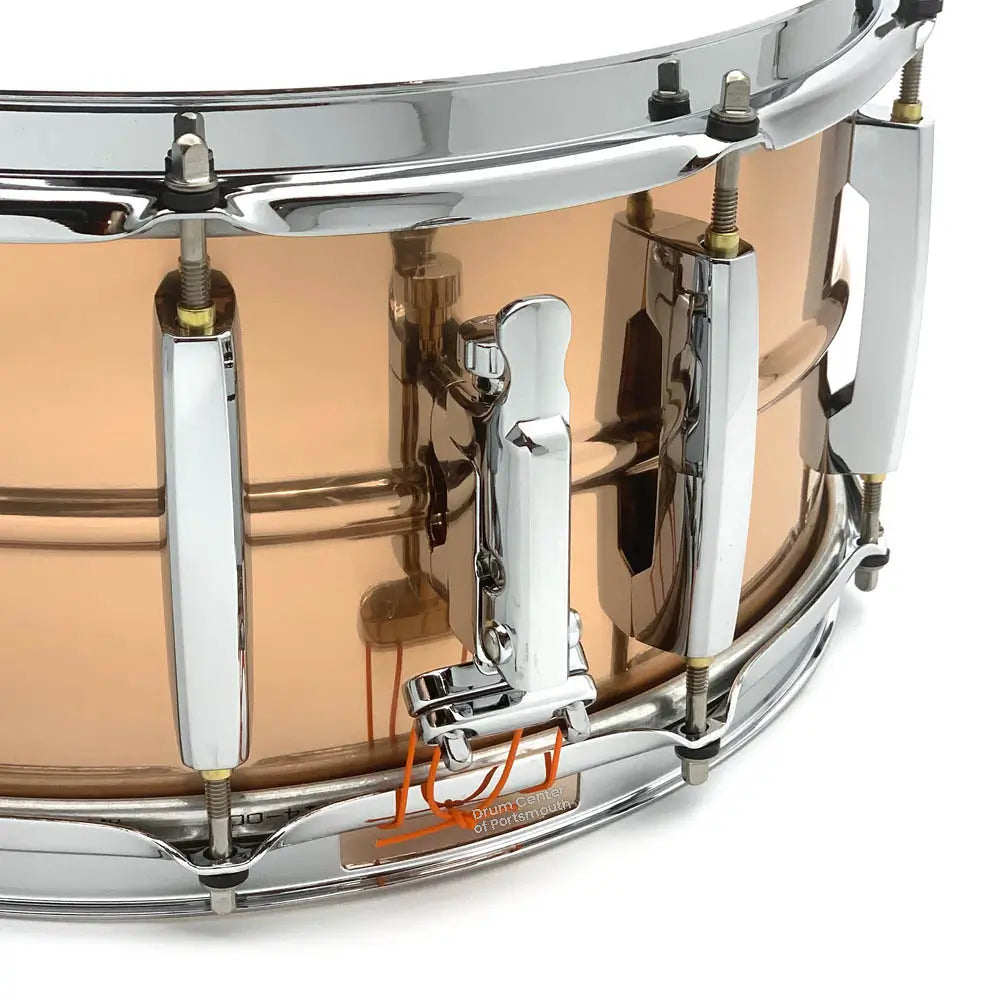 Pearl Sensitone Phosphor Bronze Snare Drum 14x6.5 w/CL Lugs Pearl Sensitone Phosphor Bronze Snare Drum 14x6.5 w/CL Lugs