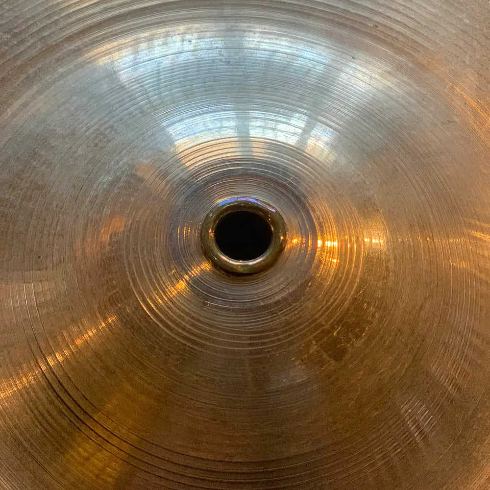 Used Vintage Zildjian A Crash Cymbal 18" 1716 grams - Good - Drum Center Of Portsmouth