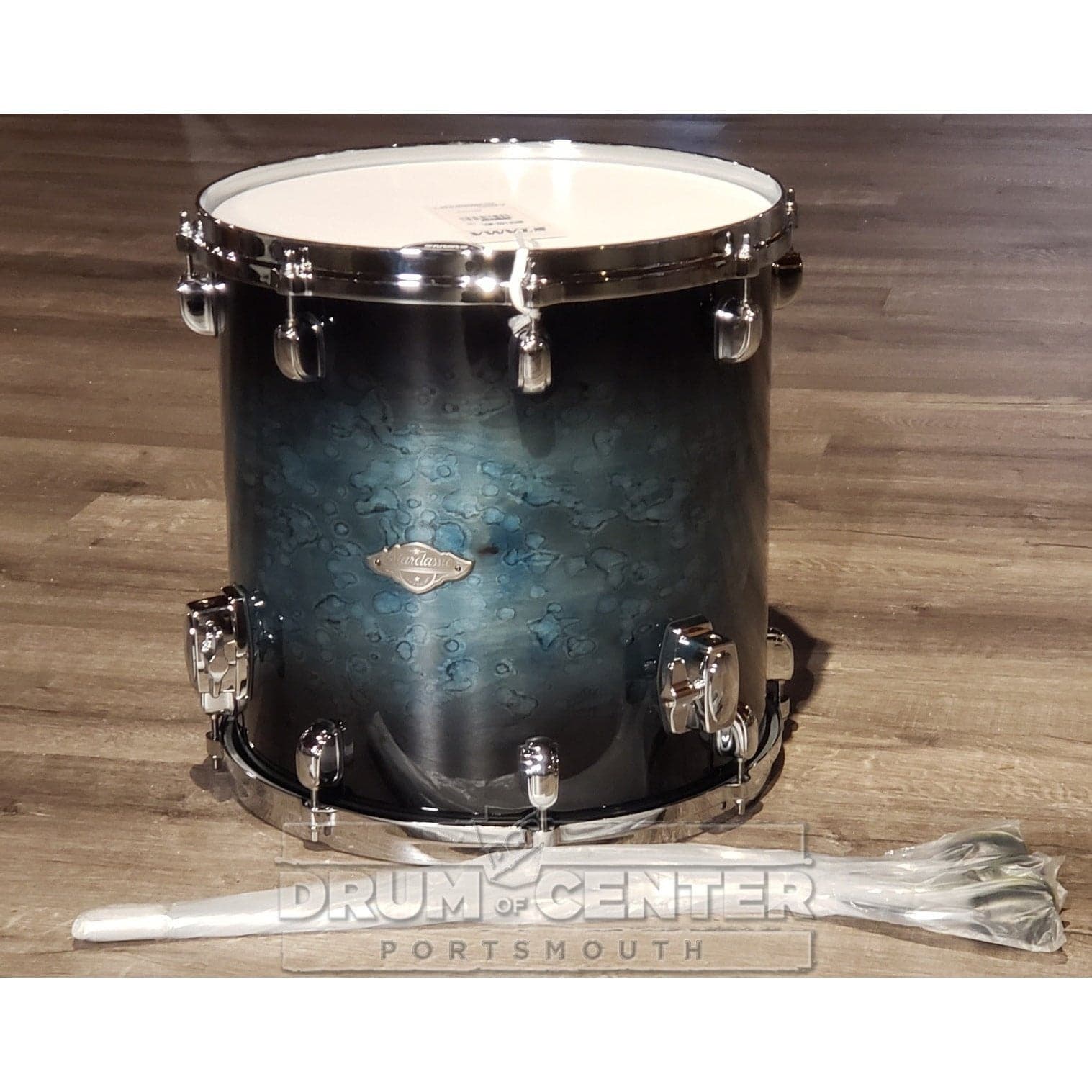 Tama Starclassic Performer Floor Tom 14x14 Molten Steel Blue Burst tama-starclassic-performer-floor-tom-14x14-molten-steel-blue-burst