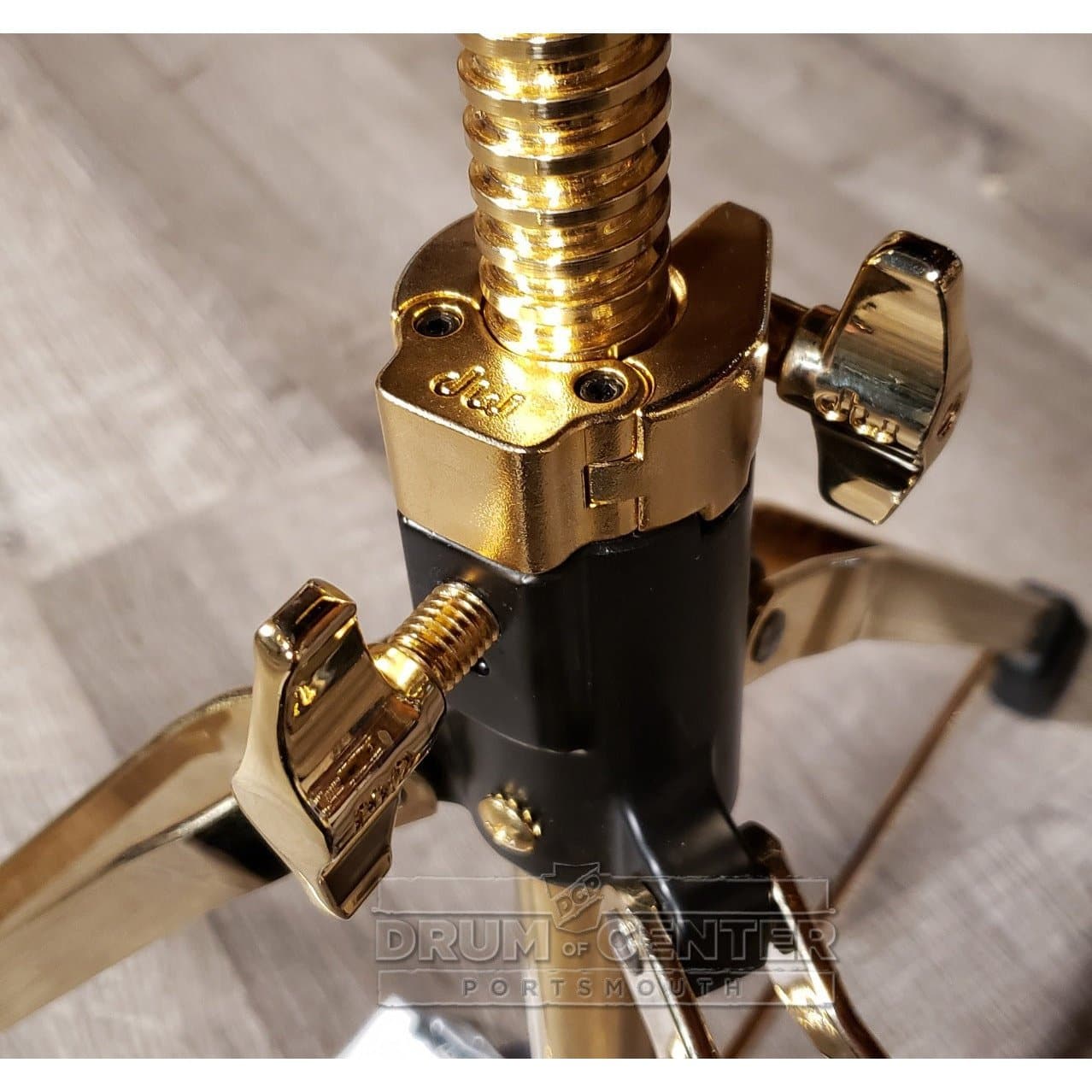 DW DWCP9100MGD 9000 Series Tripod Drum Throne with Memory Lock Gold Plated