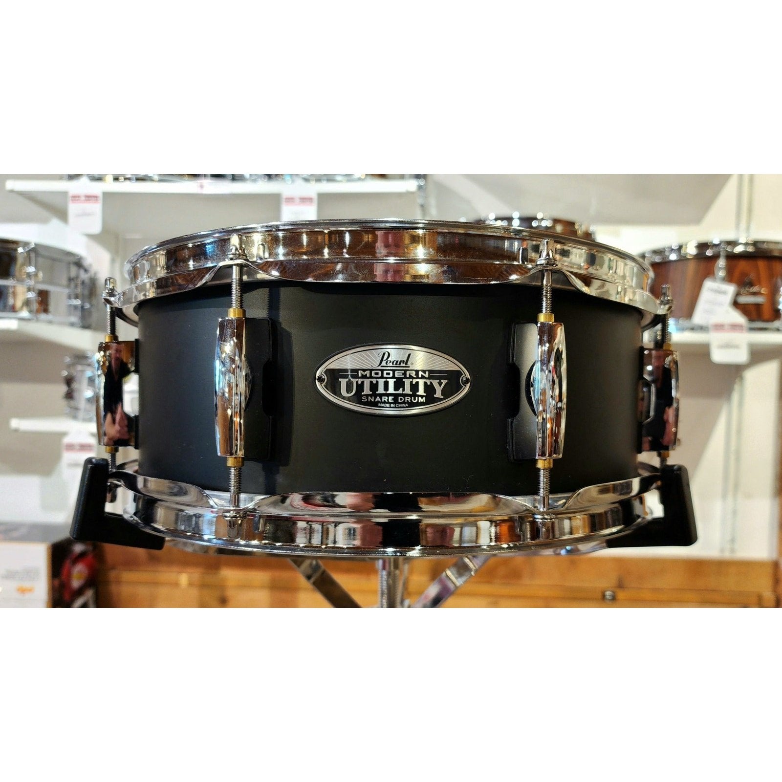 Used Pearl Modern Utility Maple Snare Drum 13x5 Satin Black