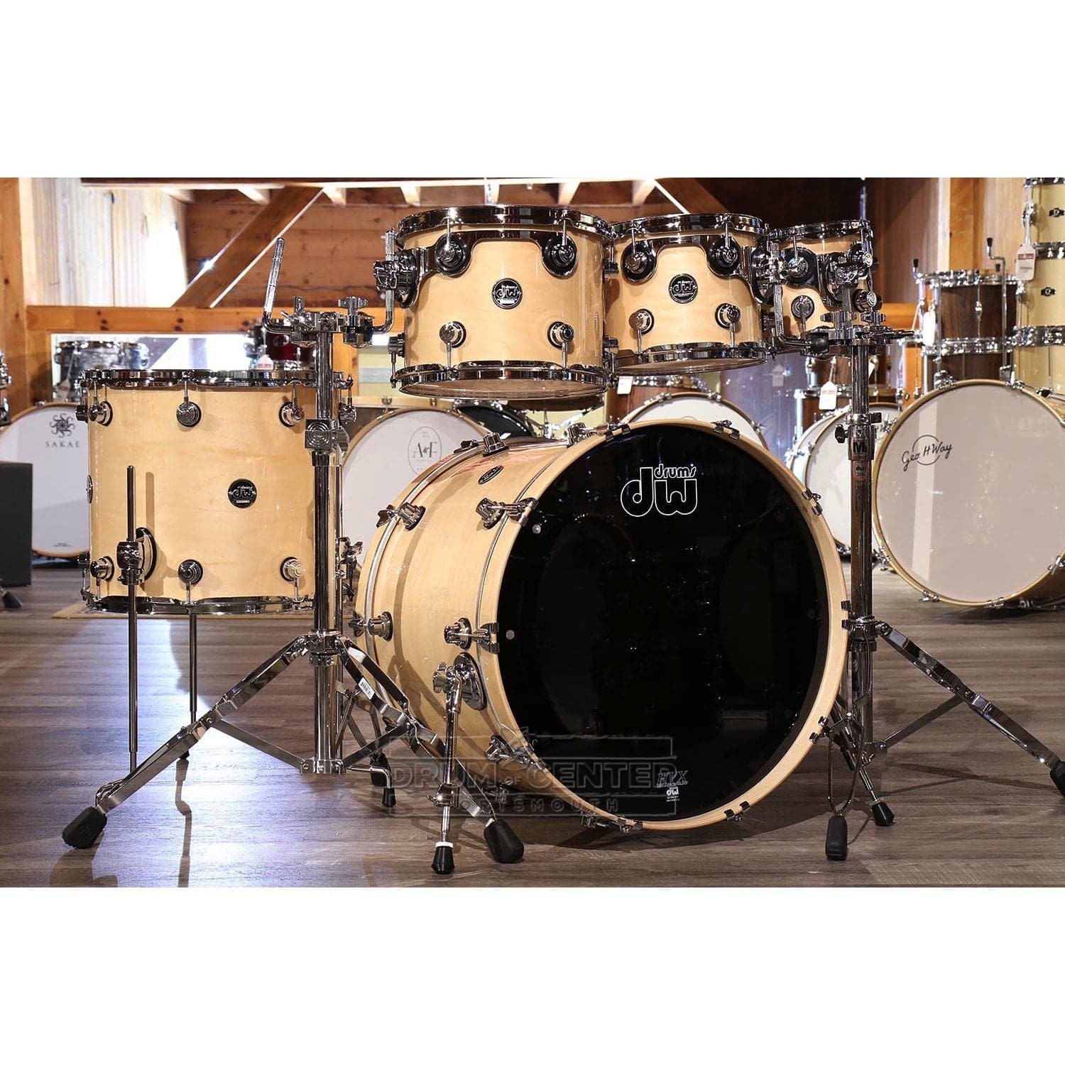 DW Performance 5pc Drum Set 22/8/10/12/16 Natural Lacquer