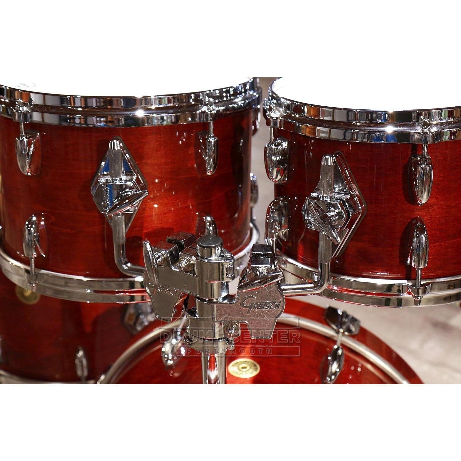 Gretsch USA Custom 5pc Drum Set w/20"BD 70s Walnut Gloss