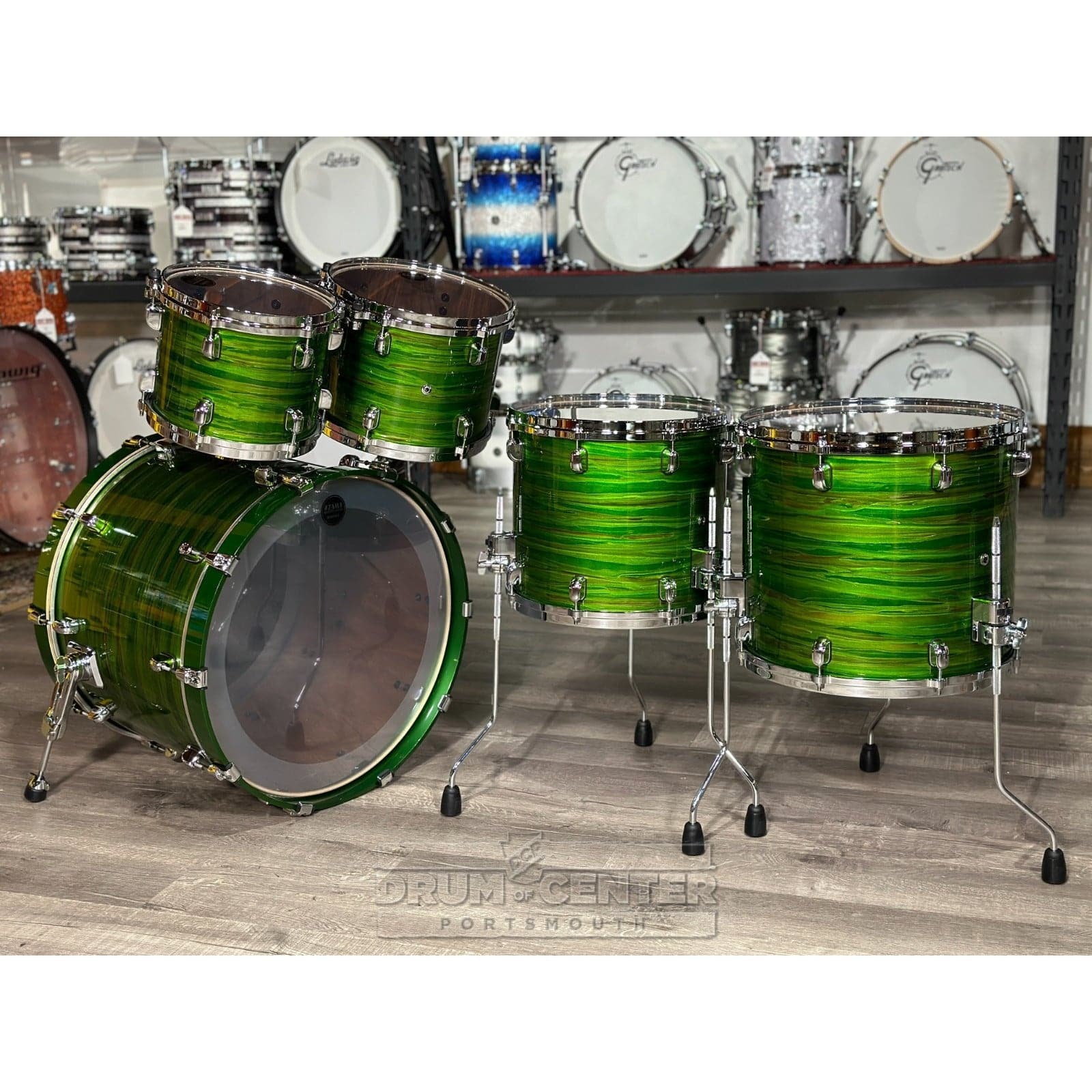 Tama Starclassic Walnut/Birch 5pc Drum Set With 22 Bass Drum - Lacquer Shamrock Oyster