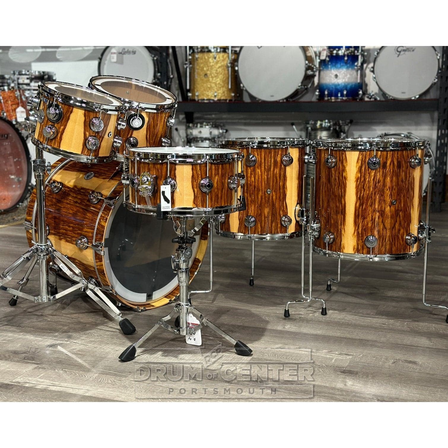 DW Collectors Standard Maple 6pc Drum Set Exotic Chechen w/Chrome Hw