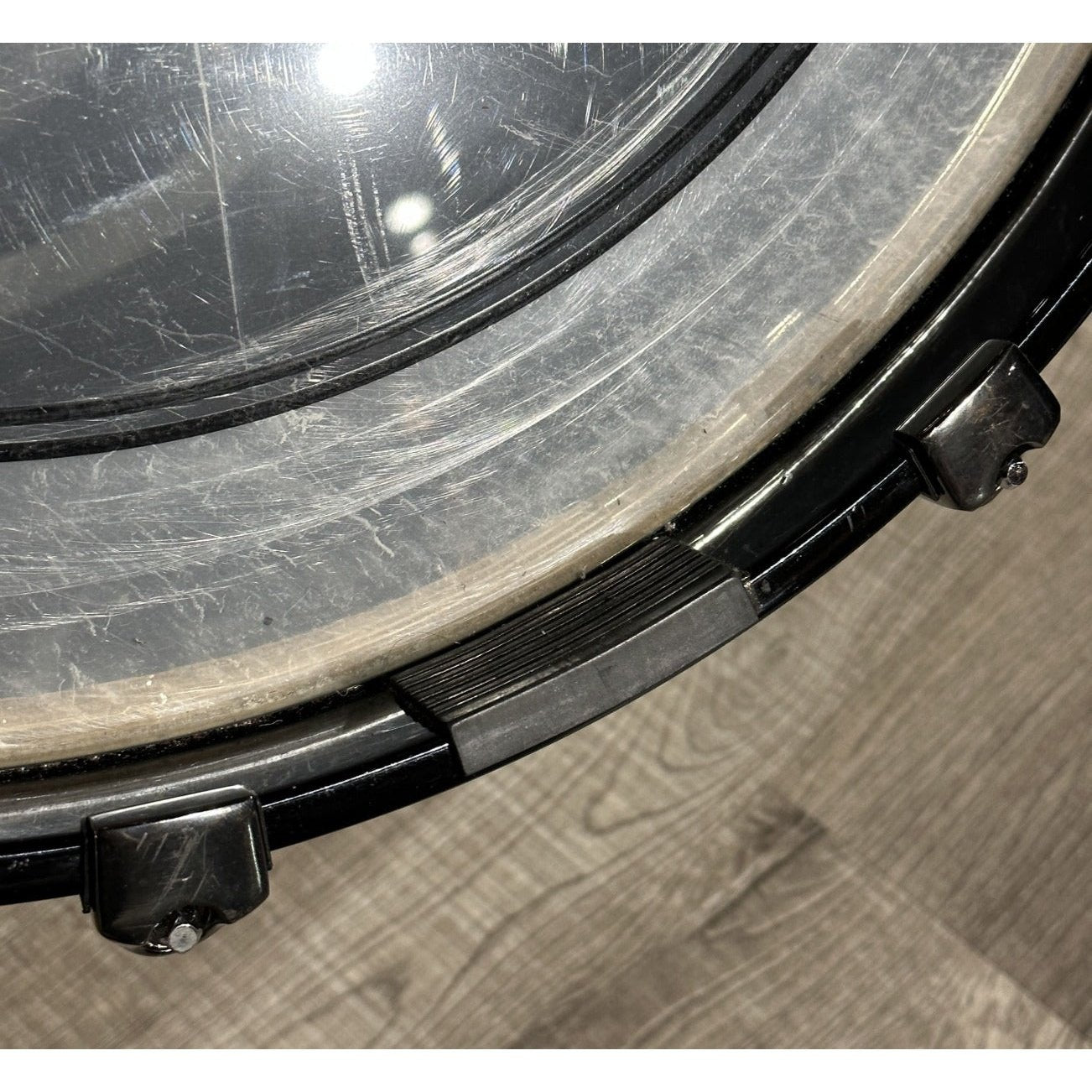 Used Yamaha Live Custom Oak 5pc Drumset Black Shadow Sunburst