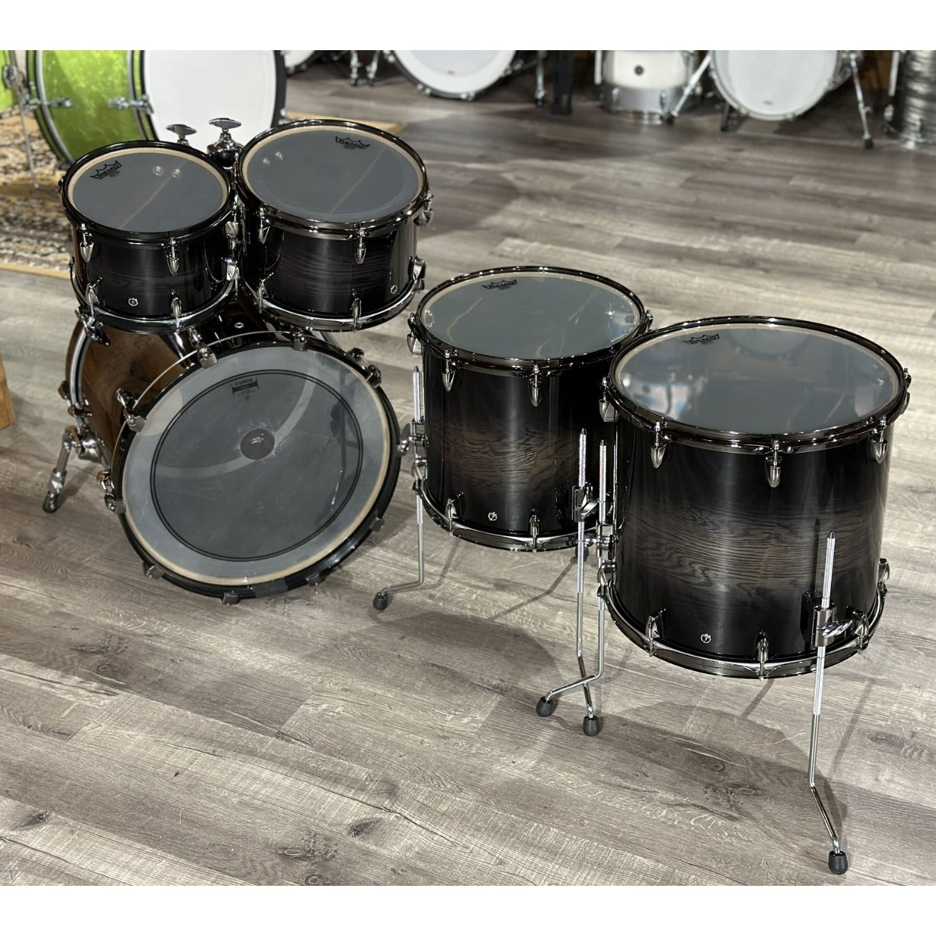 Used Yamaha Live Custom Oak 5pc Drumset Black Shadow Sunburst