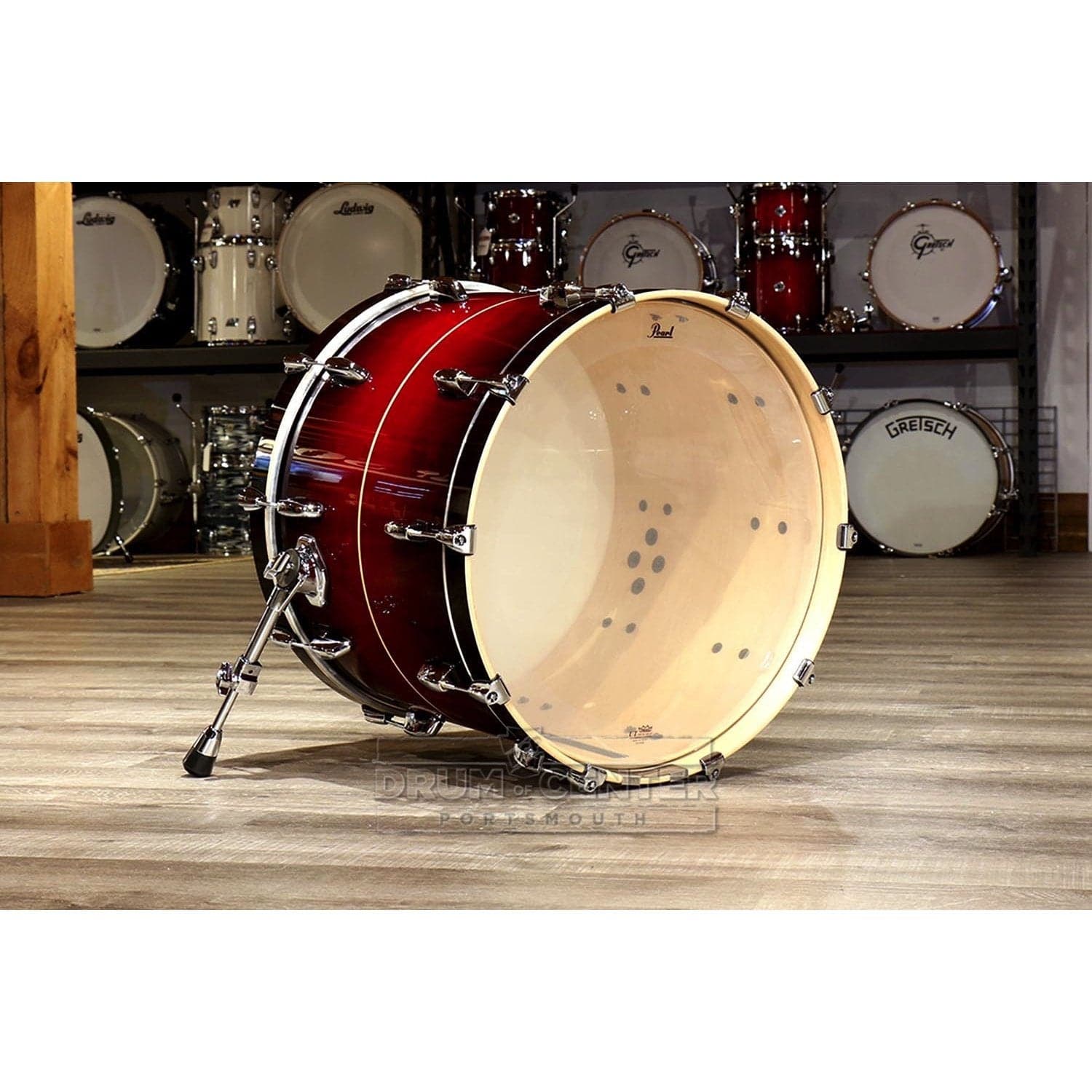 Pearl Masters Maple Complete 22x18 Bass Drum - Natural Banded Redburst