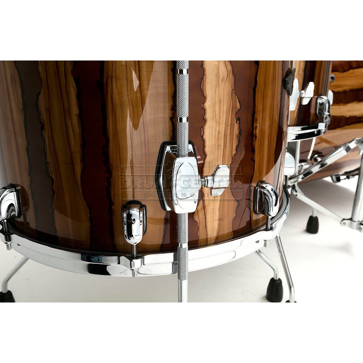 Tama Starclassic Performer 5pc Drum Set With 22 Bass Drum - Caramel Aurora