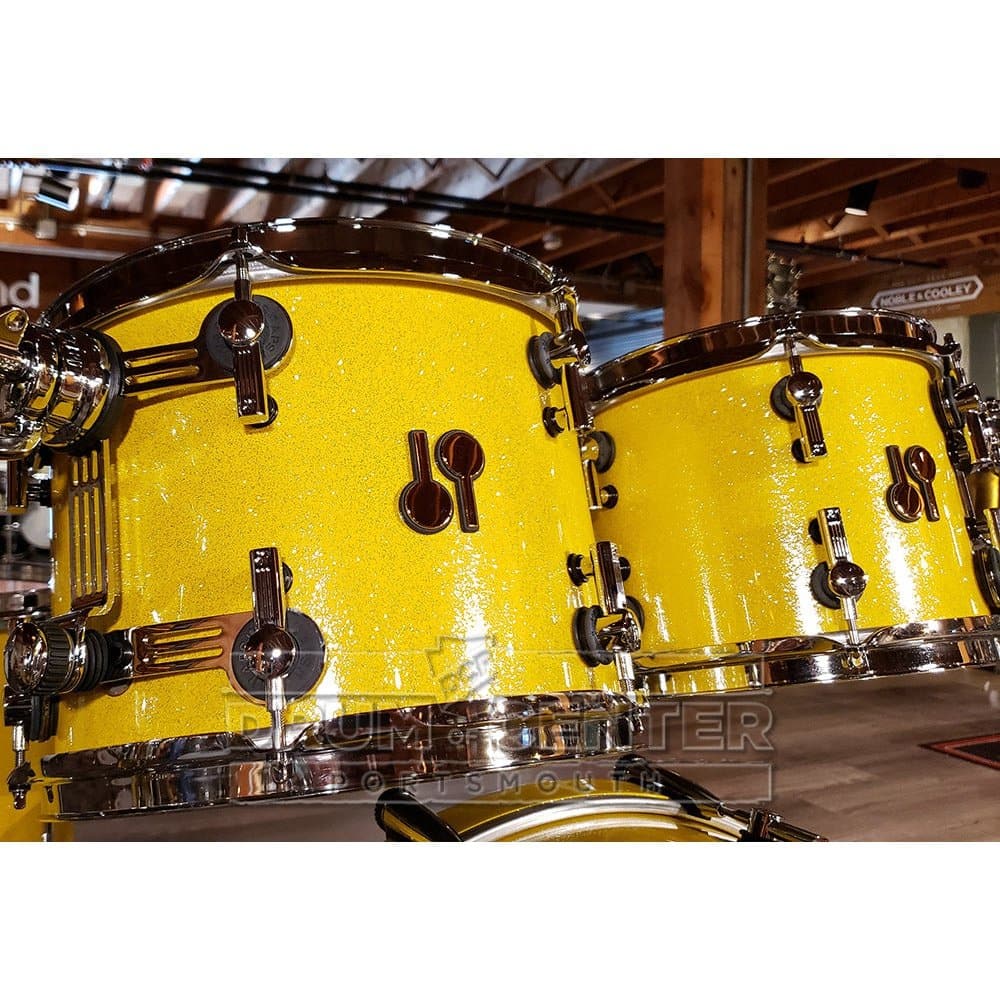 Sonor SQ2 4pc Drum Set Medium Maple - Yellow Sparkle