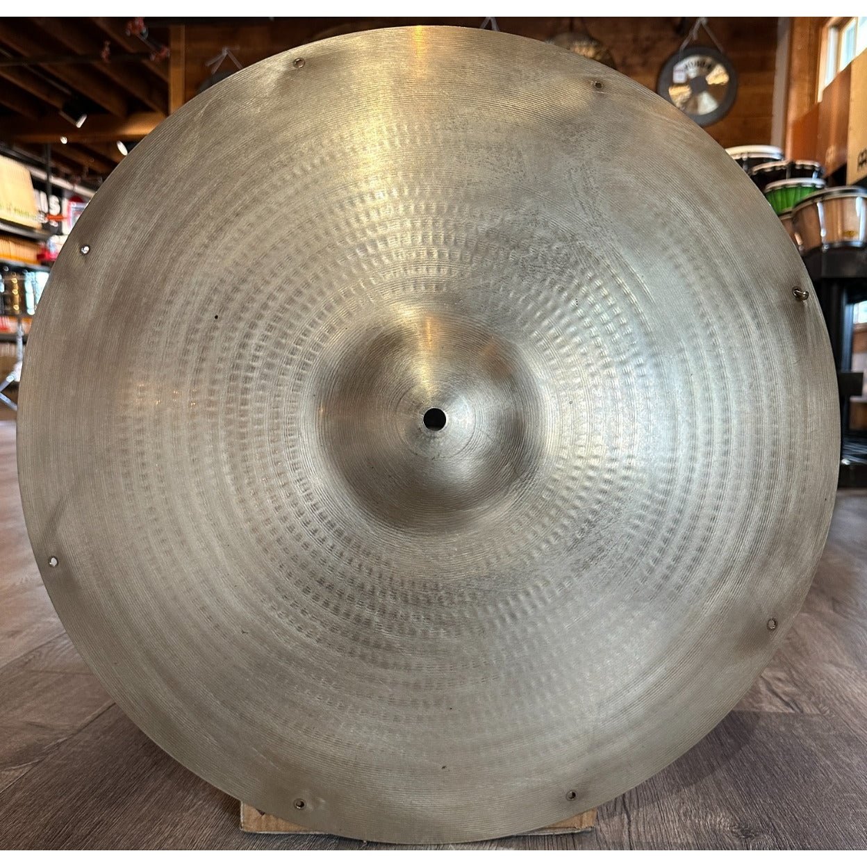 Used Zildjian A Custom Ride Cymbal 20" w/Rivets